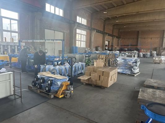 Servizio personalizzato SS304 in acciaio inossidabile Valvola sanitaria farfalla con leva manuale